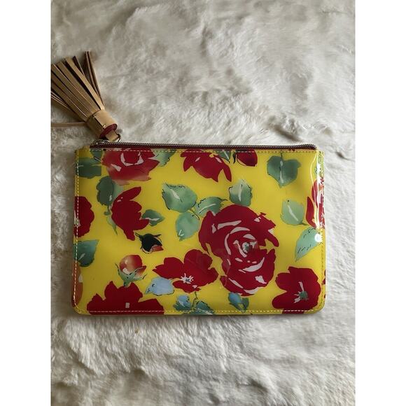 NWOT DOONEY & BOURKE VINYL FLOWER WRISTLET CLUTCH POUCH - Picture 2 of 9